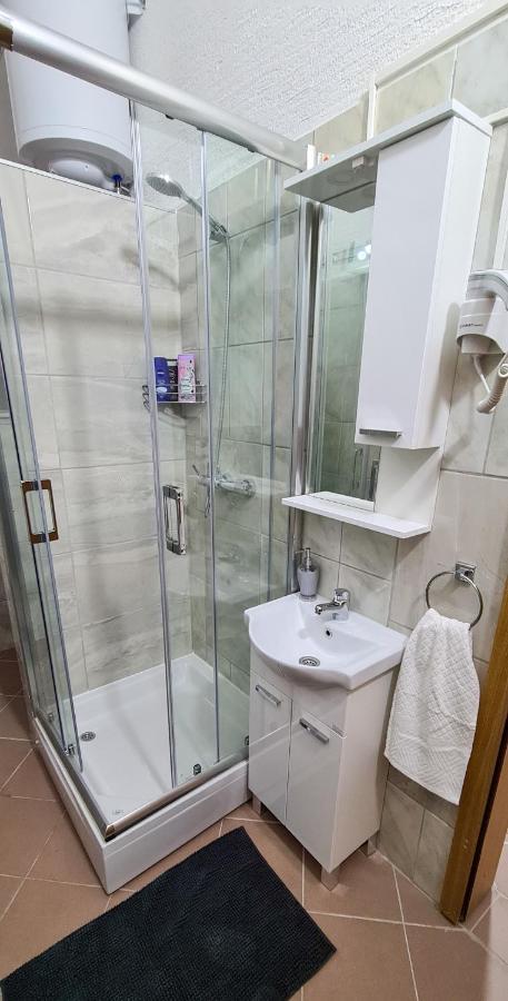 Ferienwohnung Prenociste Dubravka Livno Exterior foto